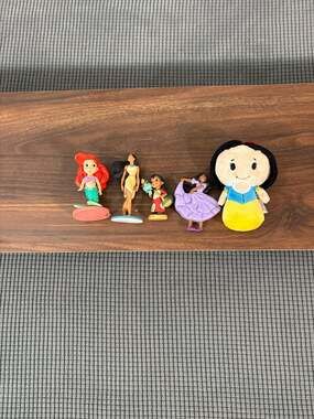 Disney Character Lot: Ariel, Pocahontas, Lilo PVC Figurines, Isabela McDonald's